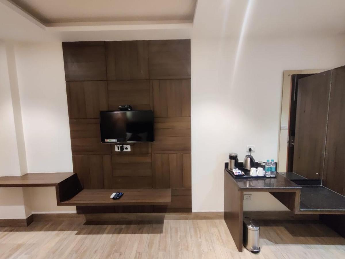 Hotel D Silverleaf Lucknow Luaran gambar