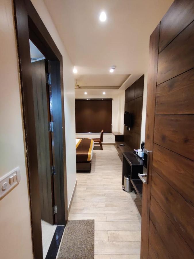 Hotel D Silverleaf Lucknow Luaran gambar