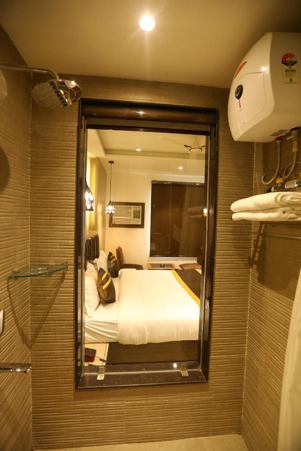 Hotel D Silverleaf Lucknow Luaran gambar