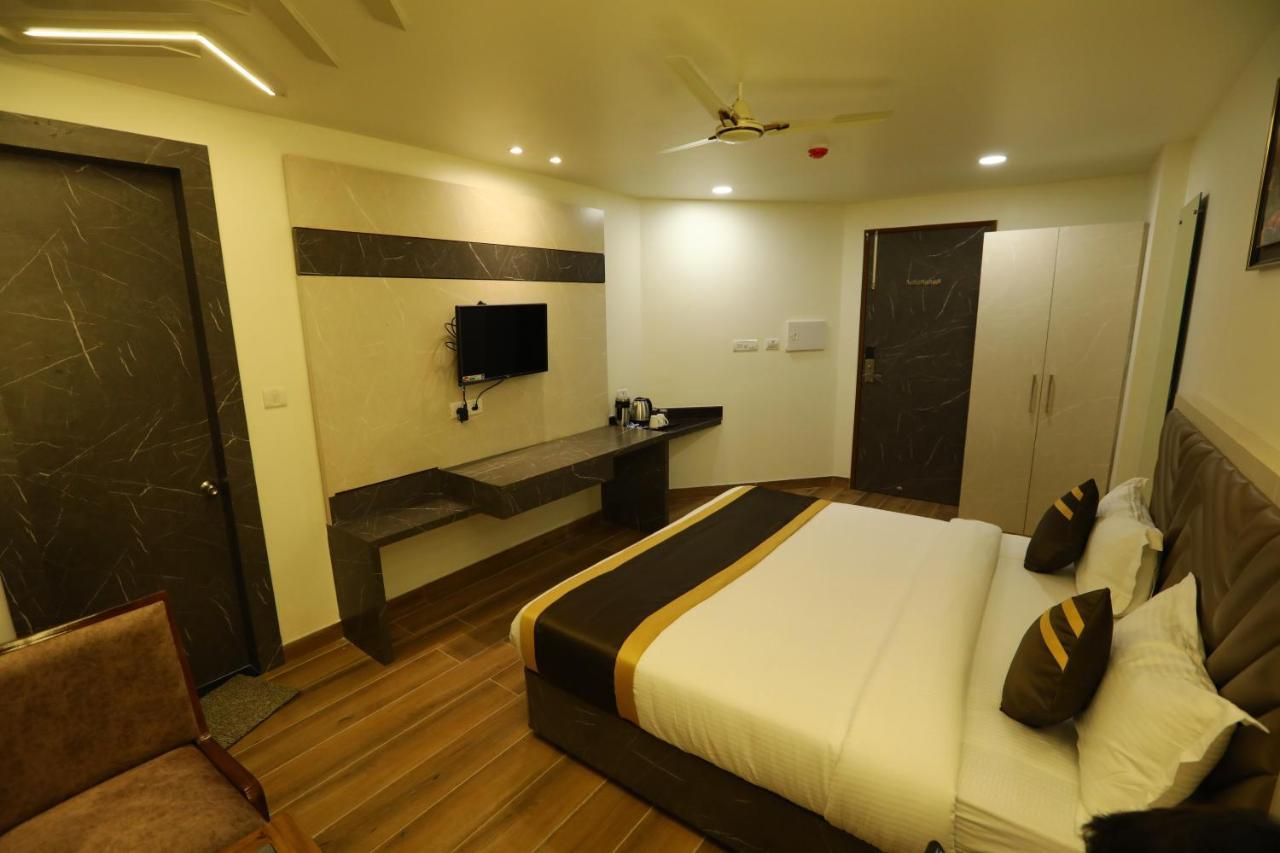 Hotel D Silverleaf Lucknow Luaran gambar
